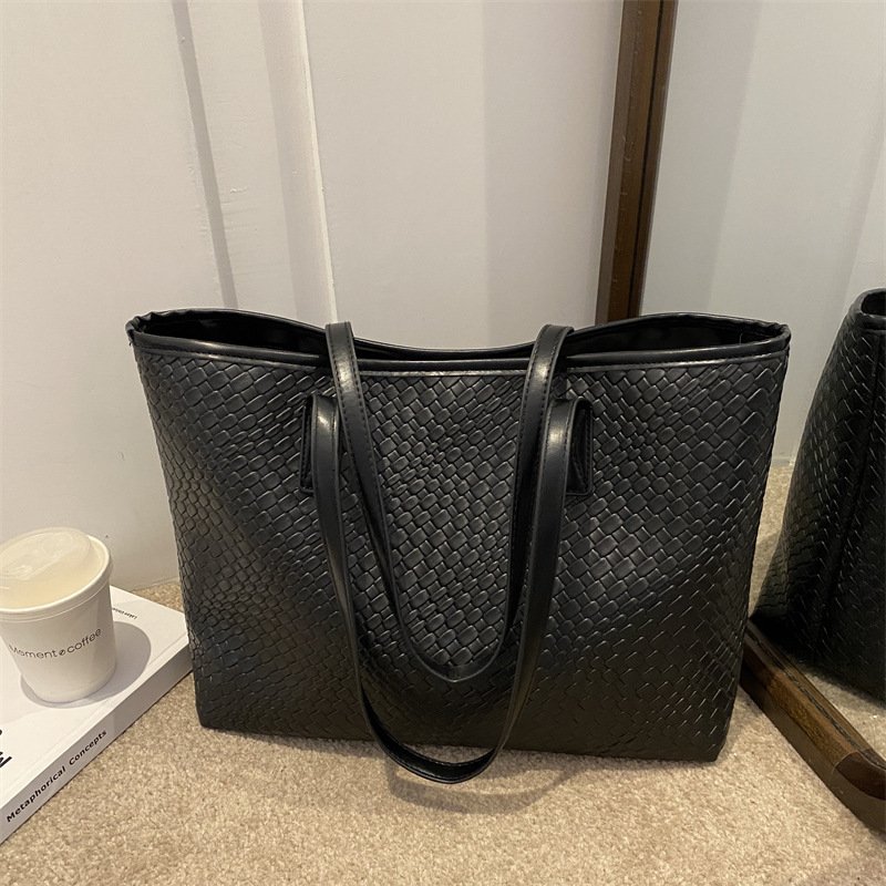 Today's popular fashion retro commuter texture shoulder bag women's season tote bag women