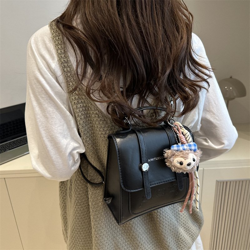 Textured small handbag for women, trendy commuting shoulder handbag