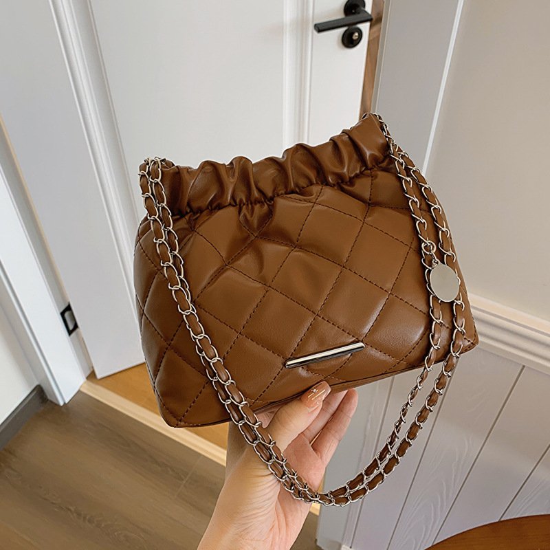 Diamond embroidery fashion chain drawstring bag women's winter all-match crossbody bucket bag