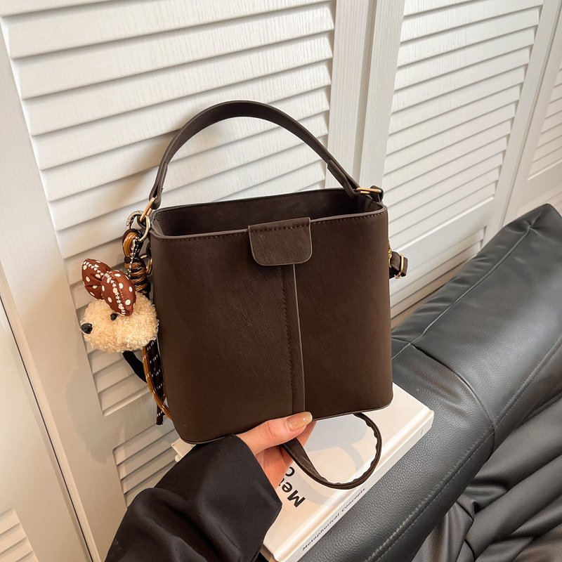 Fashionable Retro Small Bag Women's Trendy Versatile Crossbody Bag Fashion Niche One Shoulder Bucket Bag