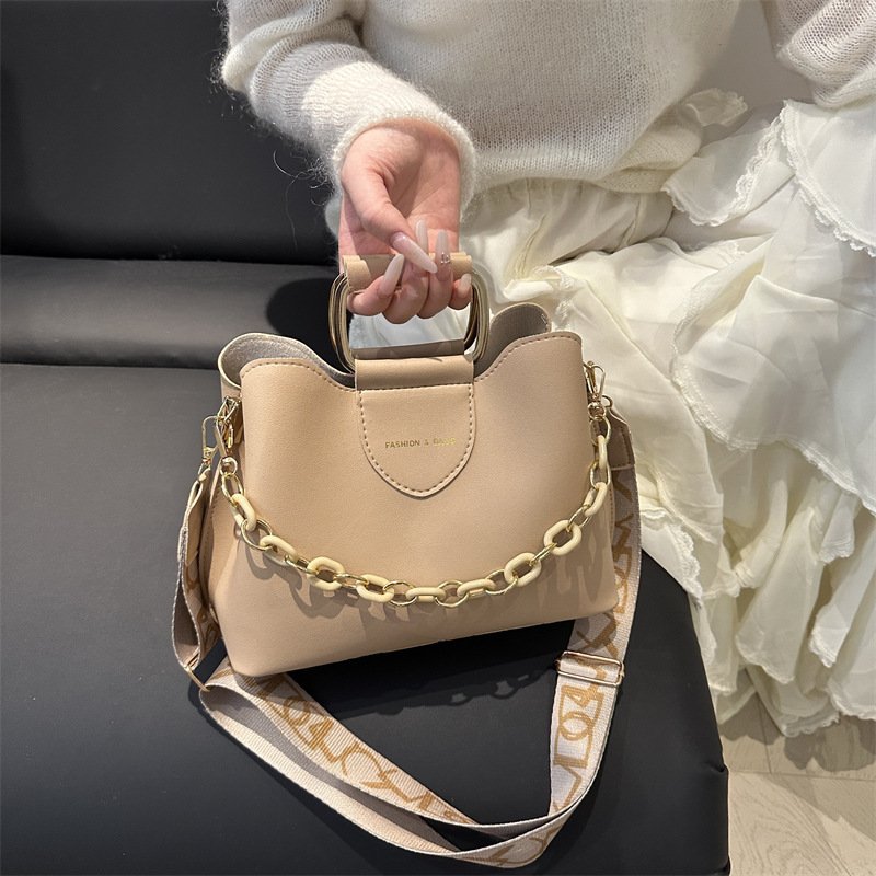 Handbags for women, versatile crossbody, single shoulder, daily commuting, large capacity, simple and trendy