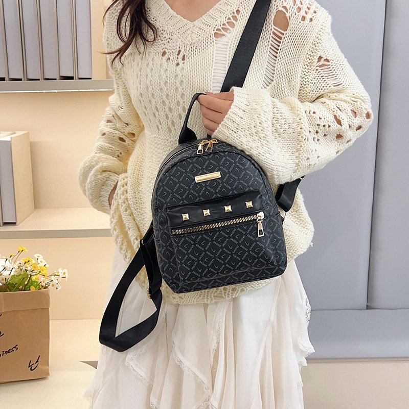 High-end niche design, versatile, casual, personalized, large-capacity backpack, lightweight backpack for women