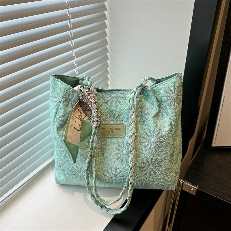 Women's Large Capacity Bag Women's Bag Versatile Commuting Shoulder Bag College Student Class Tote Bag