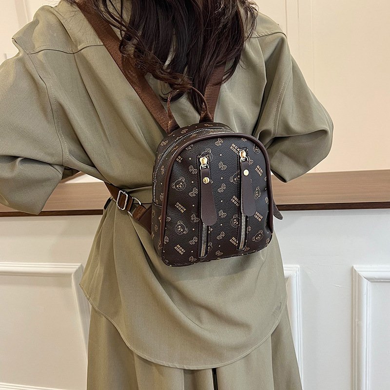 Printed backpack, high-end, large-capacity travel bag, simple school bag for students attending class, commuting to work, etc.