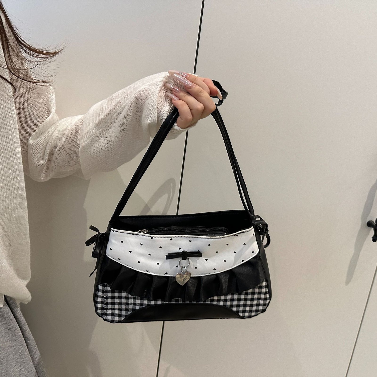Underarm bag, women's baguette bag, trendy niche lace, sweet and cool style stitching small bag, single shoulder