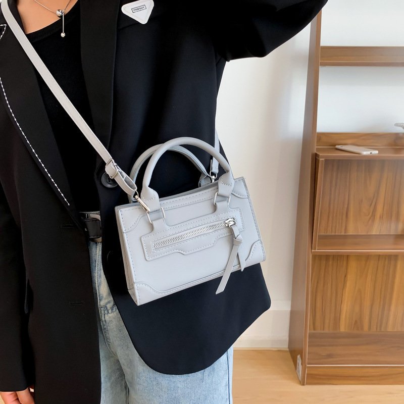 Popular and versatile fashionable shoulder handbag simple casual texture crossbody killer bag